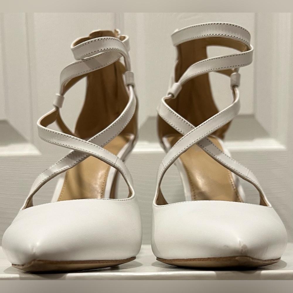 Michael Kors Elegant White Strappy Heels - Picture 3 of 10
